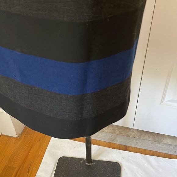 NEW Tahari pencil skirt size 12 - Picture 3 of 8